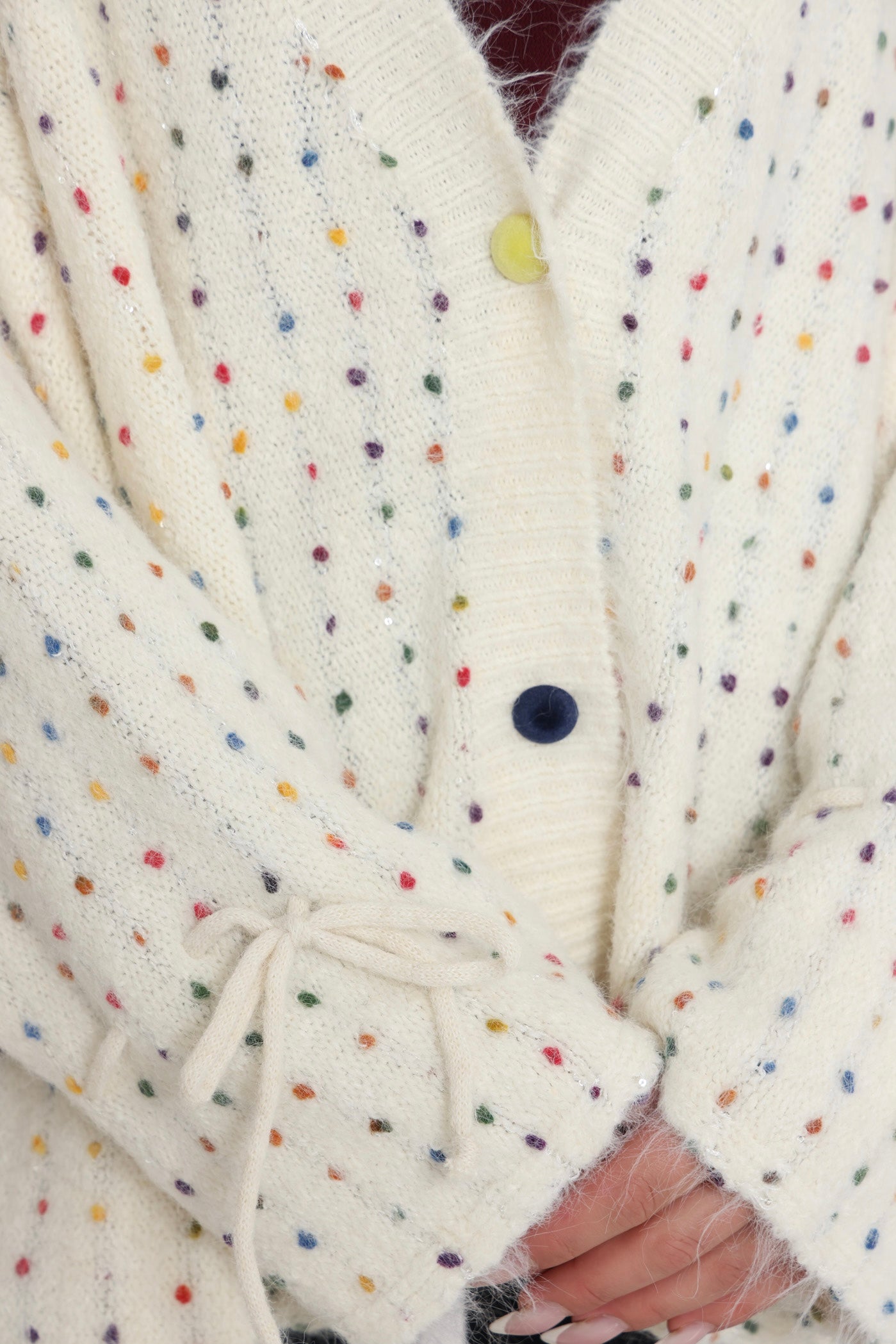 קרדיגן ניקוד ססגוני