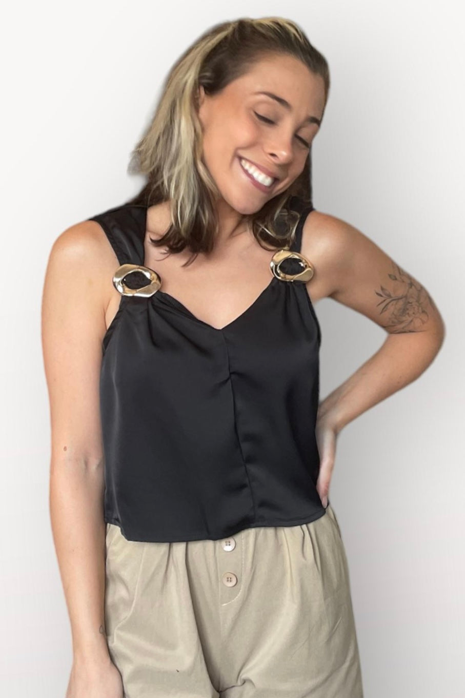 גופיית אבזם זהב