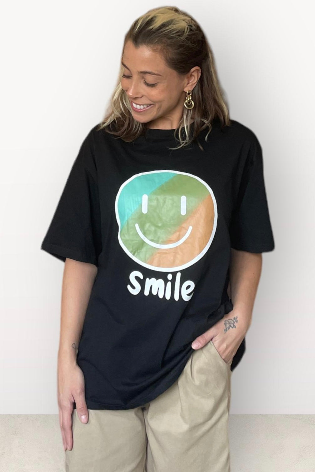 חולצת סמייל