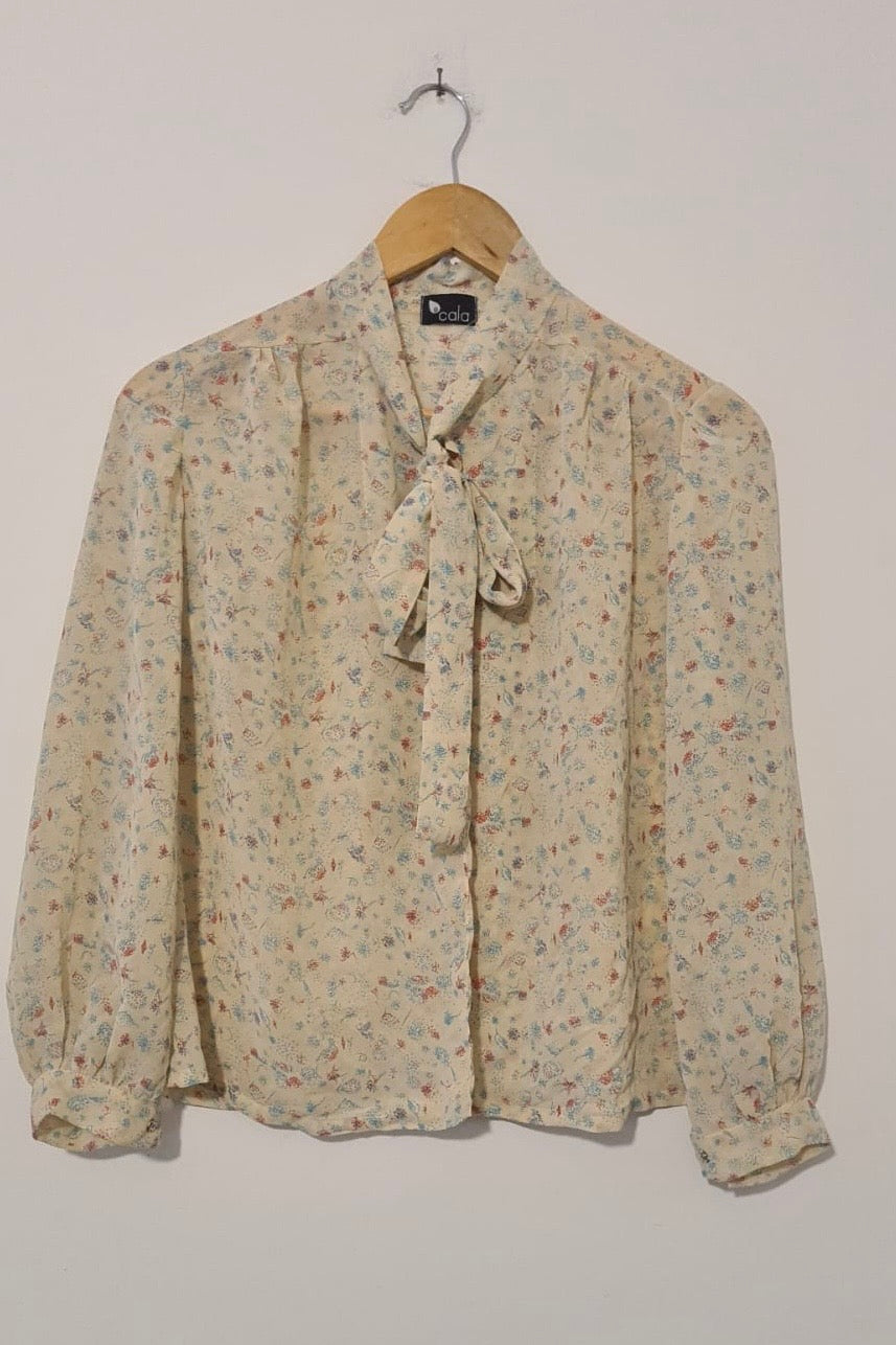 חולצת וינטג' קשירת צווארון פרחונית שקפקפה