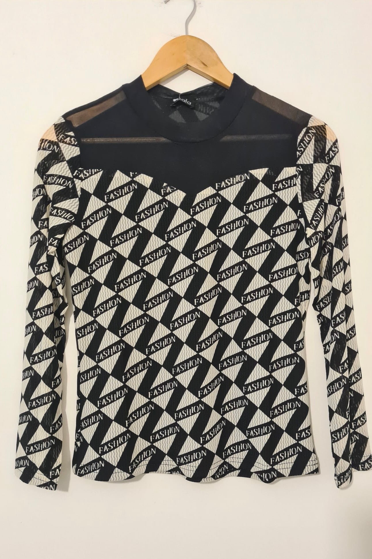 חולצת סרטים חורף