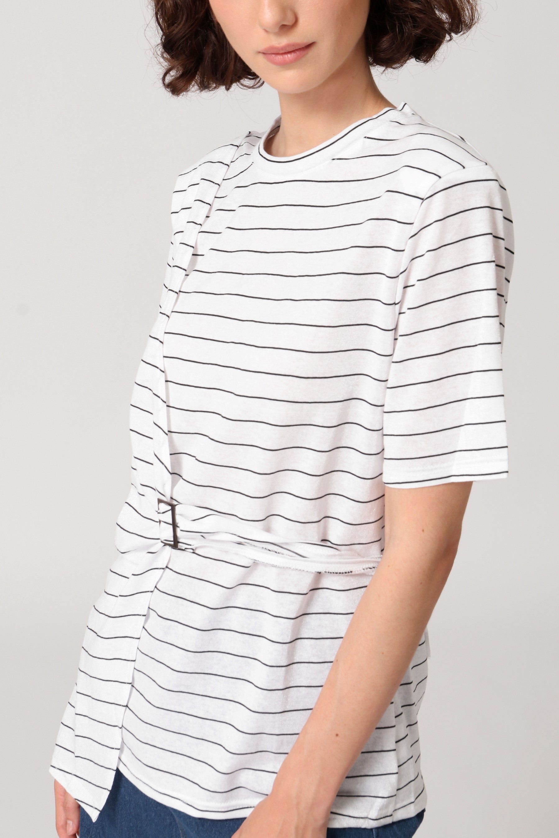 חולצת פסי מעטפת